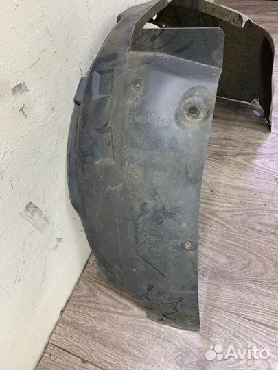 Подкрылок передний левый Opel Corsa C хетчбэк 5-ти