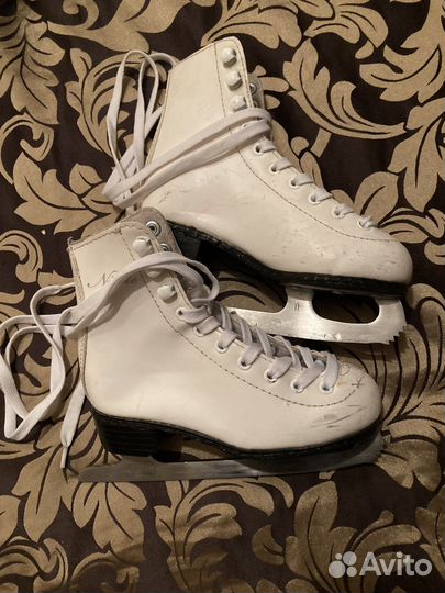 Коньки фигурные 29 размер