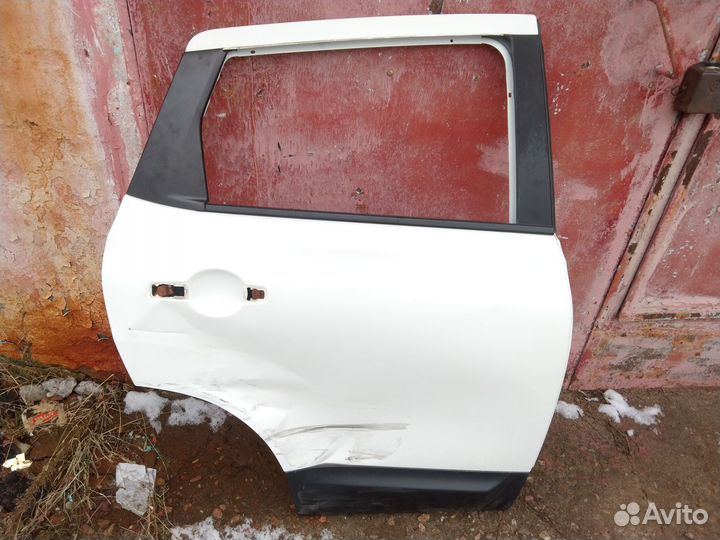 Дверь задняя правая Nissan qashqai j10