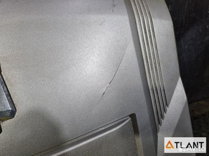 Крышка двс декоративная toyota crown