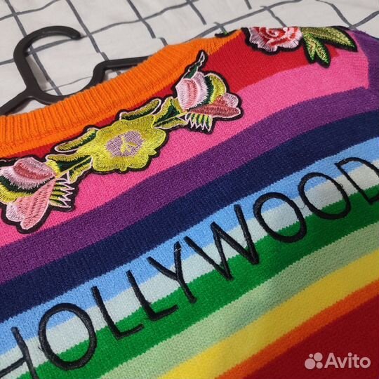 Свитер BTS DNA