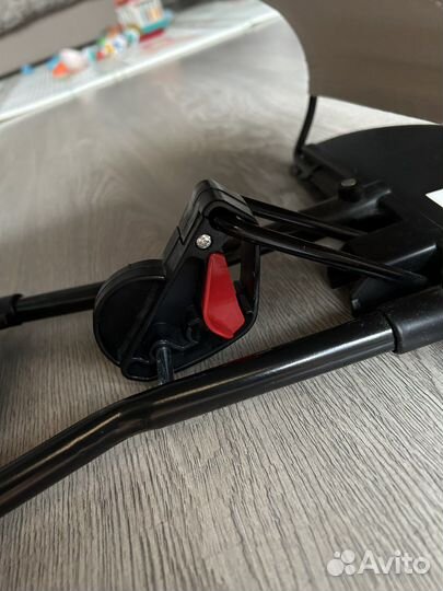 Шезлонг для новорожденных с дугами