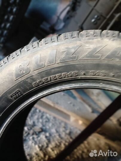 Bridgestone Blizzak VRX 205/55 R16