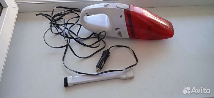 Автомобильный пылесос