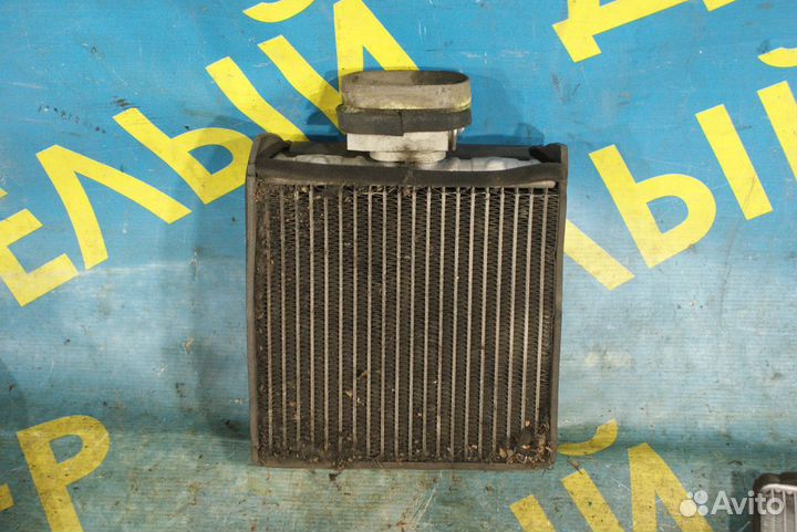 Радиатор печки кондиционера Nissan Almera n16