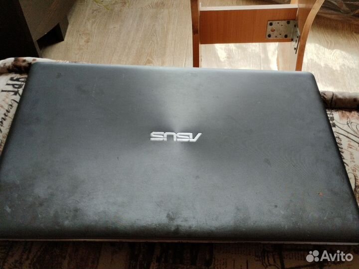 Ноутбук Asus x550c