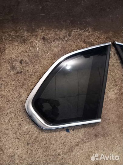Стекло багажника боковое BMW x5 e70