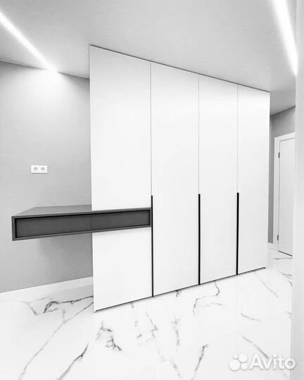 Шкаф в прихожую