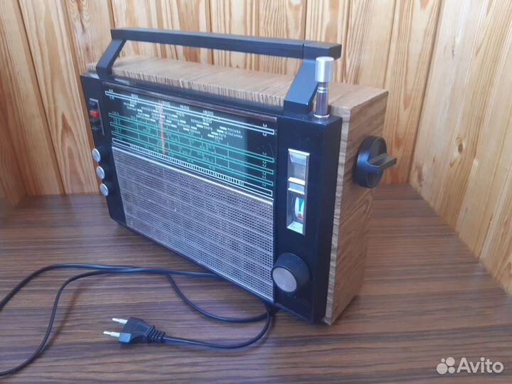 Радиоприемник Океан 205