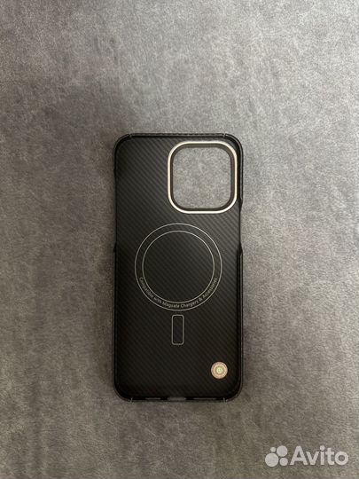 Чехол на iPhone 14 pro max карбон