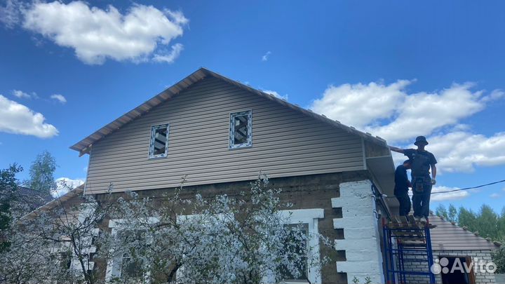 Бригада строителей