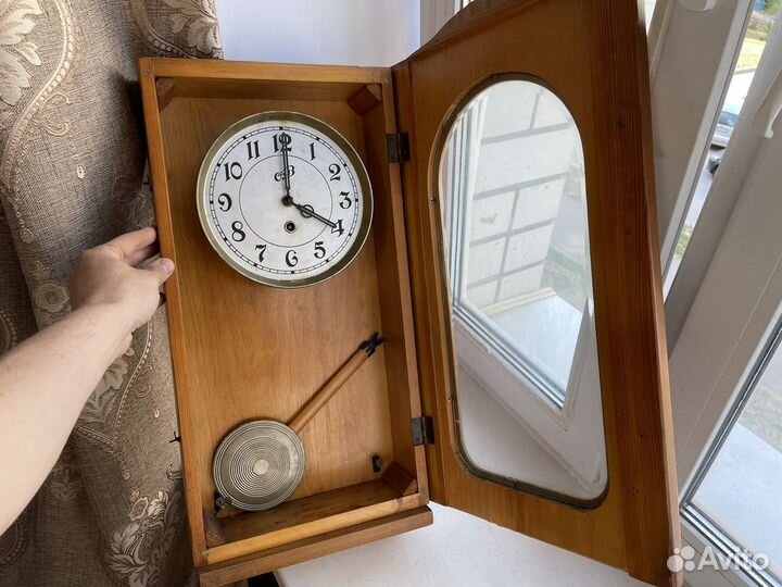 Ретро часы очз