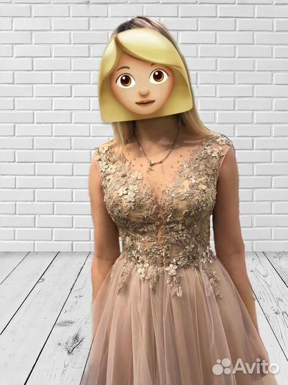 Вечернее платье