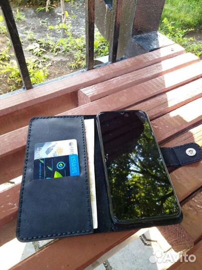 Чехол книжка для телефона из натуральной кожи