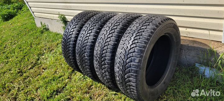 Bridgestone Blizzak Spike-01 265/60 R18