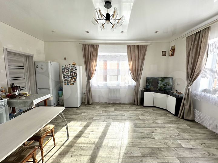 Дом 99,3 м² на участке 8,5 сот.