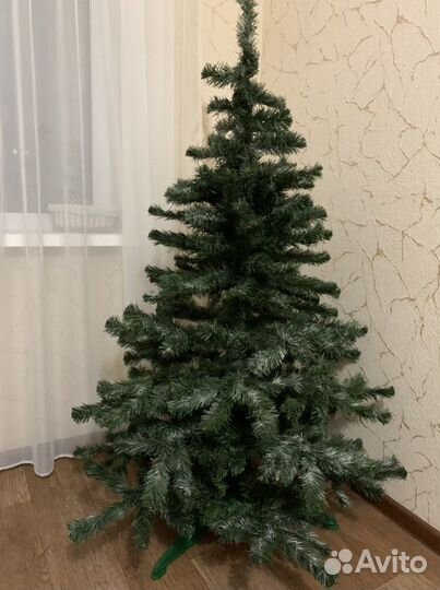 Елка искусственная