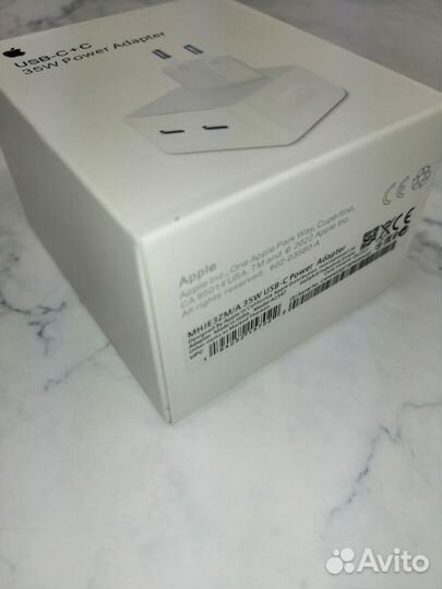 Блок быстрой зарядки 35W USB-C