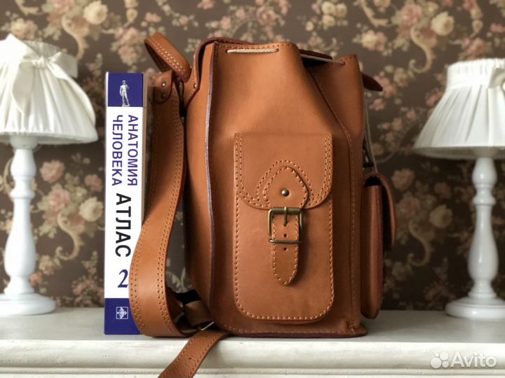 Женский кожаный рюкзак