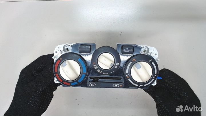 Переключатель отопителя Nissan Micra K12E, 2003