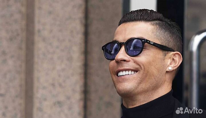 Очки Криштиану Роналду, Тони Старк, Джонни Депп