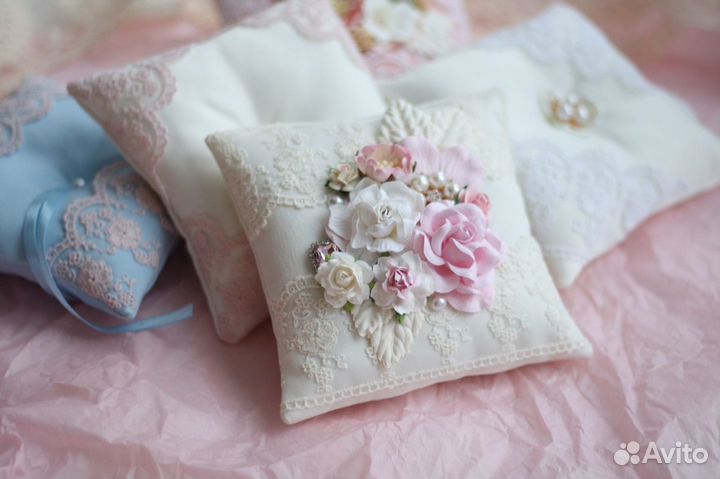 Свадебная подушечка для колец