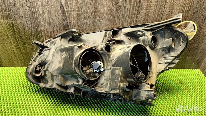 Фара передняя правая Nissan Qashqai J10 10-14