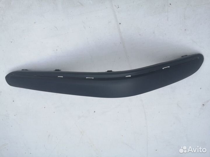 Накладка бампера Mercedes W203 2000-2004 левая