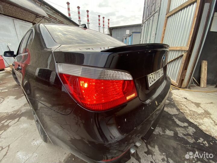 Спойлер на багажник BMW 5 E60 под окраску