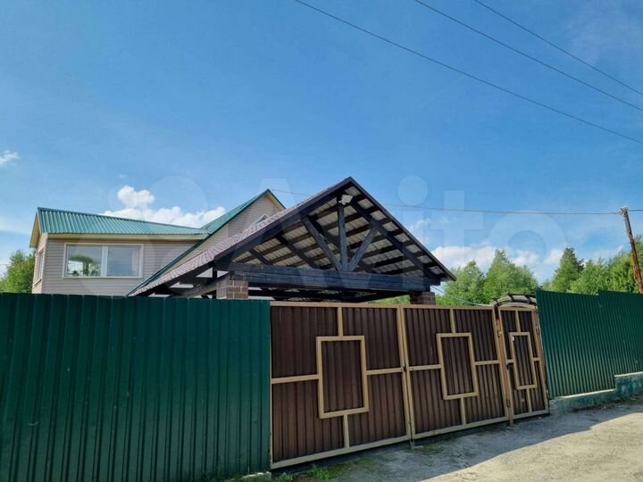 Дом 180 м² на участке 20 сот.