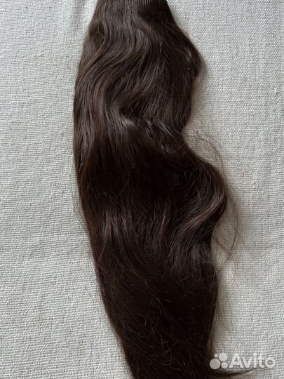 Натуральные волосы на трессе русые