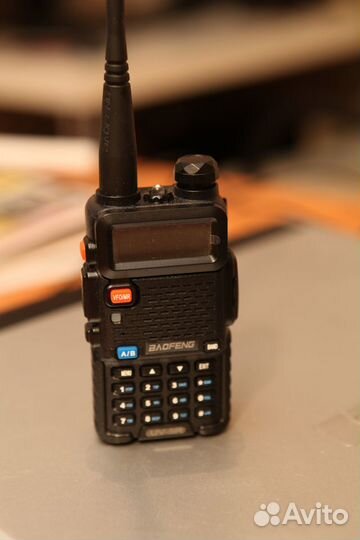 Радиостанция Baofeng UV-5R 5 вт