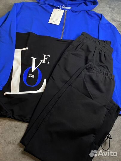 Спортивный костюм