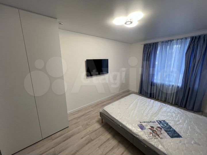 2-к. квартира, 60 м², 5/16 эт.