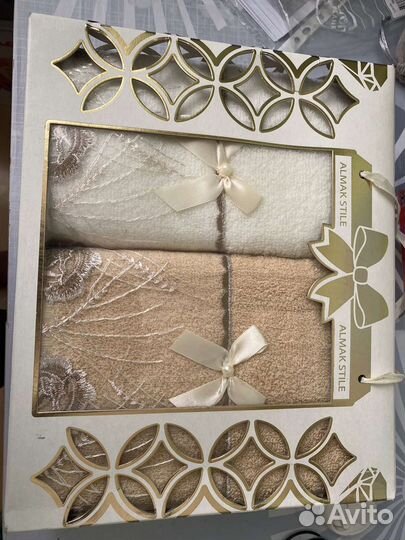 Подарочные набор полотенца