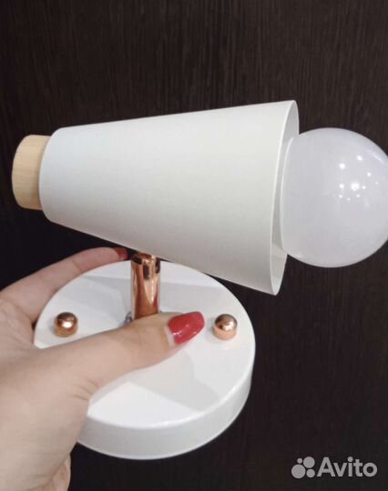 Настенный светильник бра