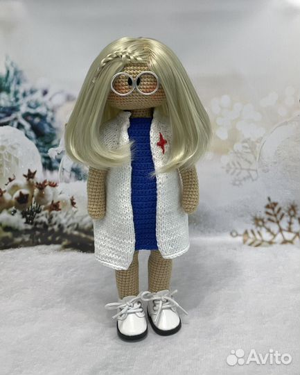 Вязаная кукла тильда ручной работы