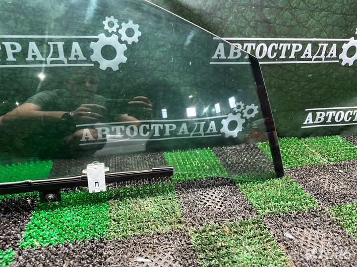 Стекло двойное переднее правое Lexus Ls 2017-2023