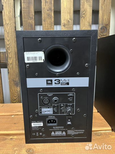Мониторные колонки JBL Mkll