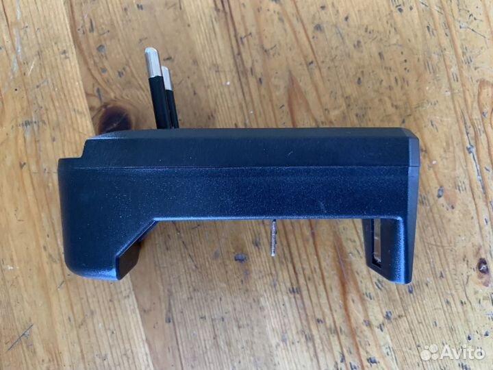 Зарядка для батарейки