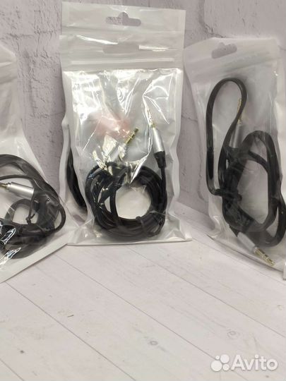 Аудио кабель AUX