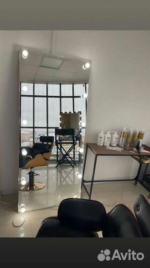 Безрамочное Гримерное зеркало