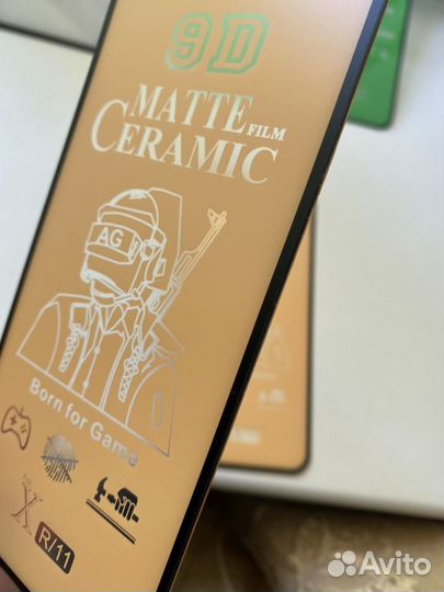 Матовое защитное стекло на iPhone 11/XR