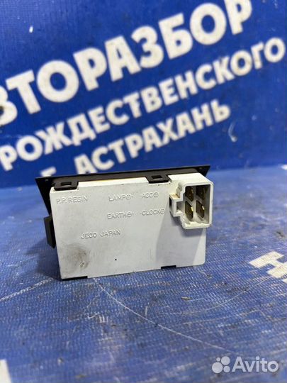 Часы Mitsubishi Pajero 2 внедорожник 1998