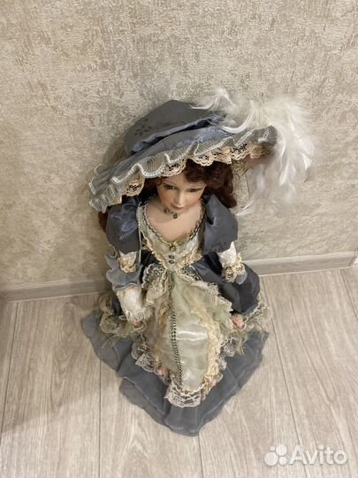 Кукла фарфоровая коллекционная большая
