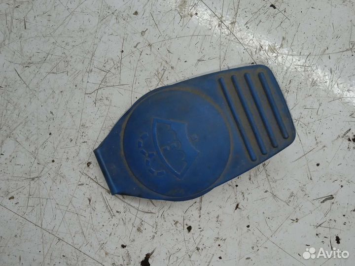 Крышка бачка омывателя лобового стекла Audi A6 C5