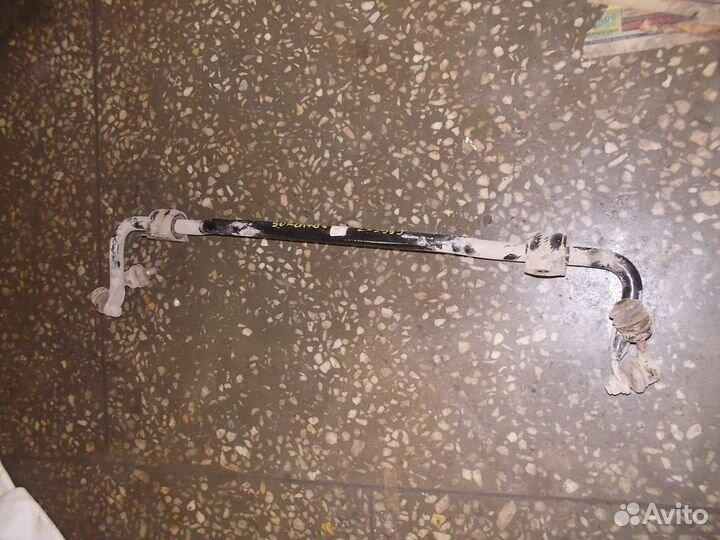 Стабилизатор задний (Kia Sorento)