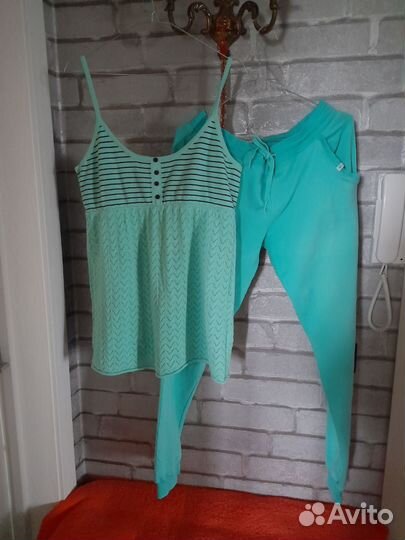 Спортивный костюм женский 46,48 раз