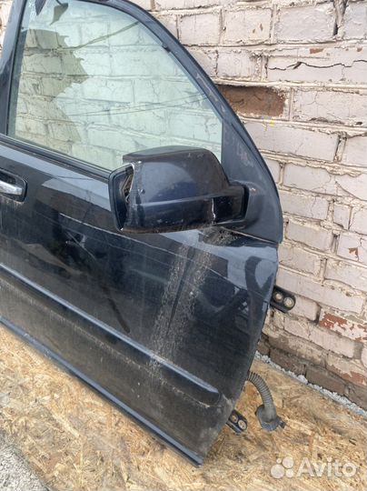 Передняя правая дверь Nissan X-Trail T30