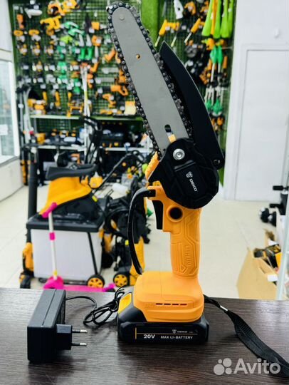 Цепная аккумуляторная пила deko dkchs 20-4